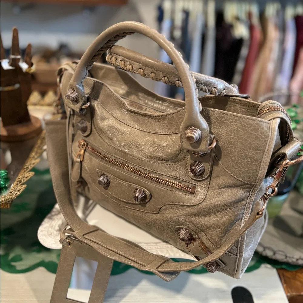 Balenciaga City Handbag - Picture 4 of 16